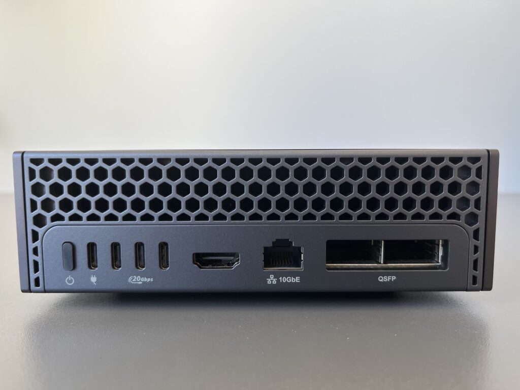 Tył Dell GB10